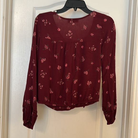 Hollister top size S - Picture 5 of 5
